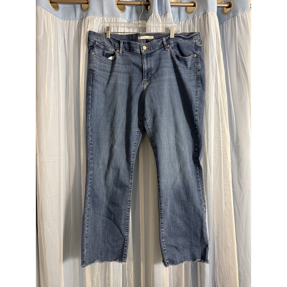 Levis Jeans‎ Women 20W Classic Straight Blue Raw Hem EUC